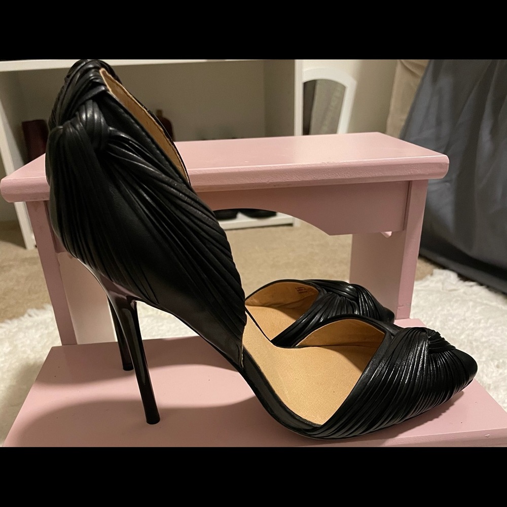 L.A.M.B warner leather pumps